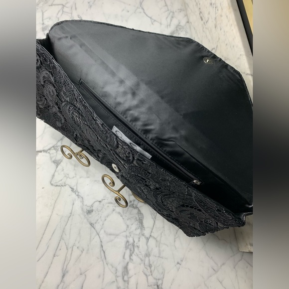 Jessica Simpson Black Lace Clutch - Picture 3 of 8